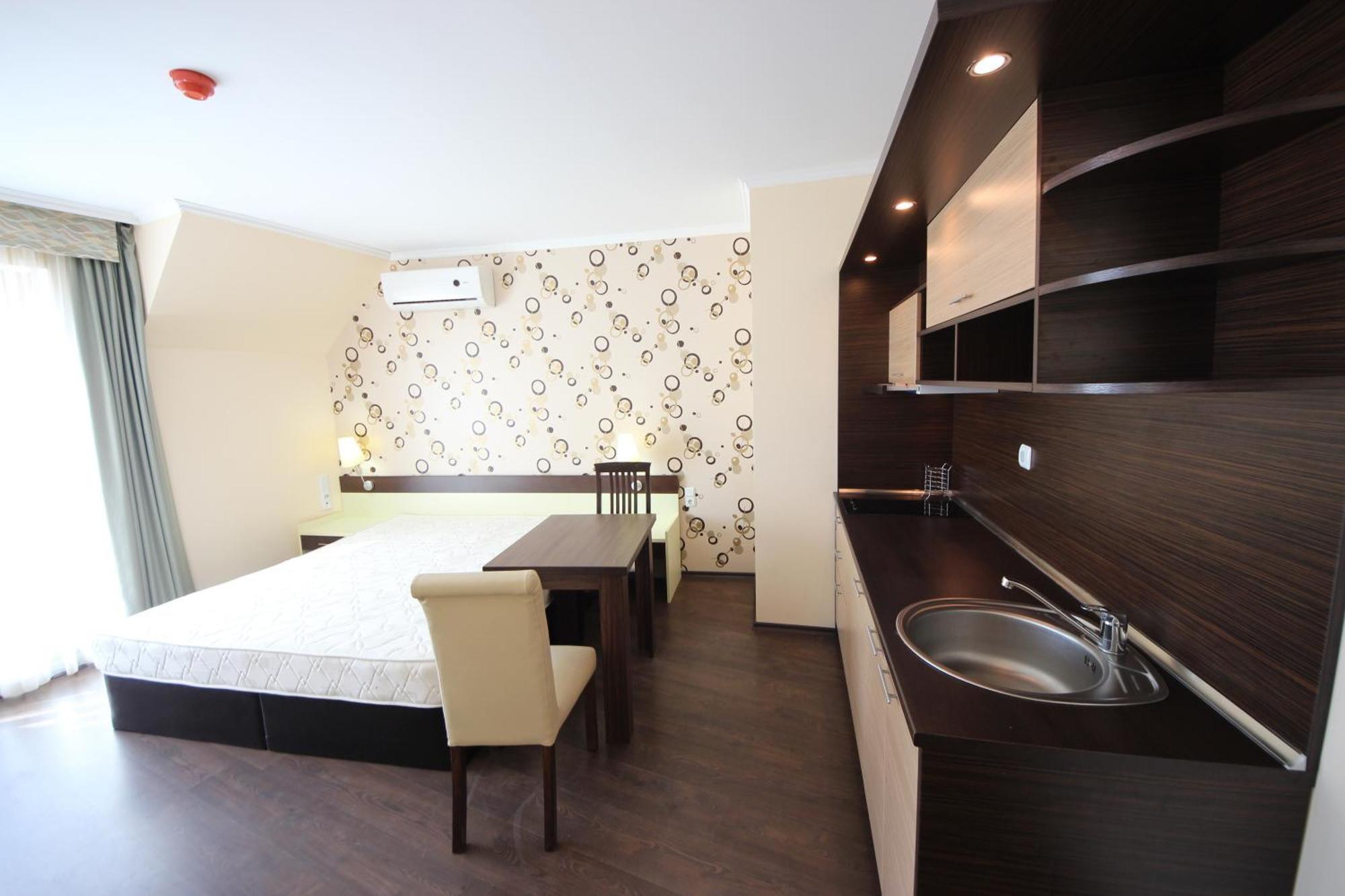 Menada Apartments In Grand Hotel Sveti Vlas Oda fotoğraf